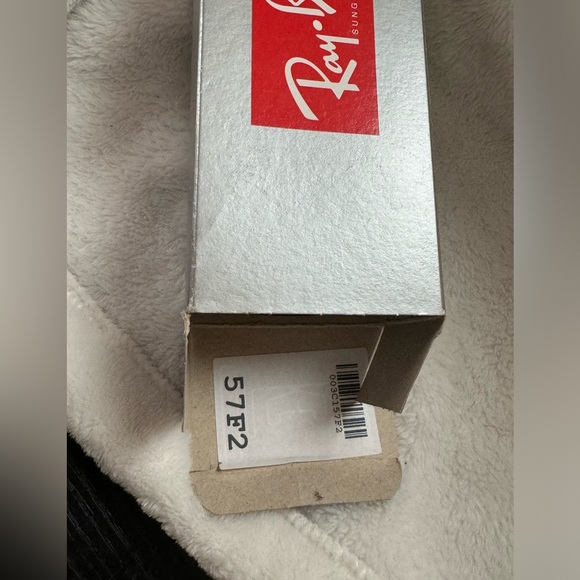 Ray Ban aviator sunglasses - Picture 10 of 12